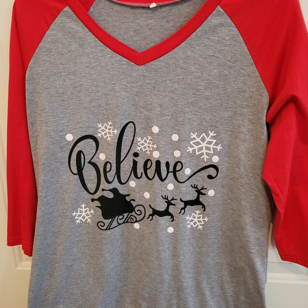 Great Christmas t-shirt.